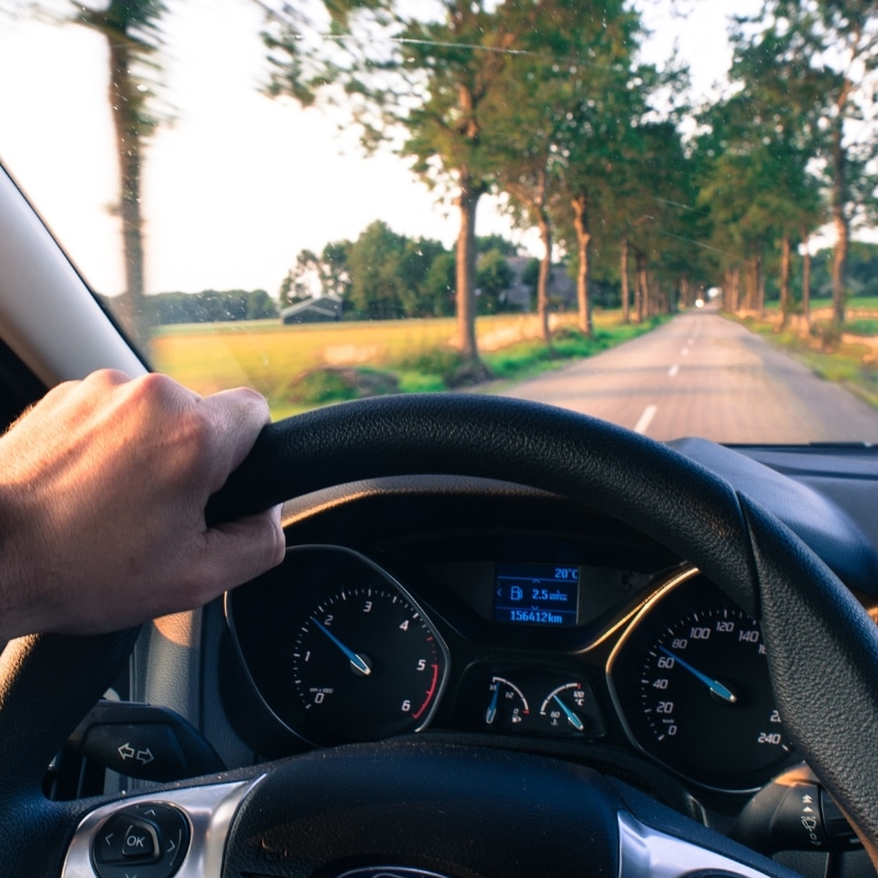 adults with adhd, adult driving car